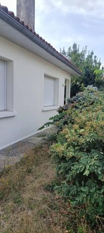 CAUDERAN PROCHE CAPEYRON - MAISON A REPENSER SUR TERRAIN DE