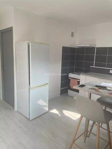 Location                                                      Studio
                        
                     1 pièces                      25 m2                     à Digne-les-Bains