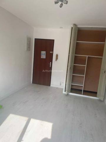Location                                                      Studio
                        
                     1 pièces                      25 m2                     à Digne-les-Bains