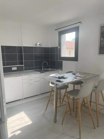 Location                                                      Studio
                        
                     1 pièces                      25 m2                     à Digne-les-Bains