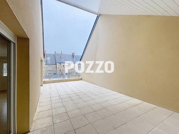 Appartement Periers 5 pièce(s) 155 m2 - Terrasse de 31 m². PERIERS