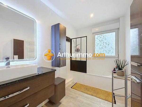 Vente Maison 5 pièces 118 m2 à Bourgoin-Jallieu