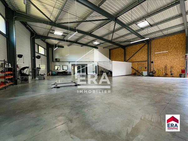 Local d'activité Villes Sur Auzon 1350 m2