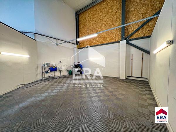 Local d'activité Villes Sur Auzon 1350 m2