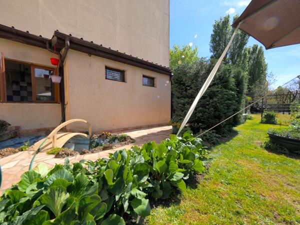 A VENRE - LOCAL D'ACTIVITE - ROMAINVILLE