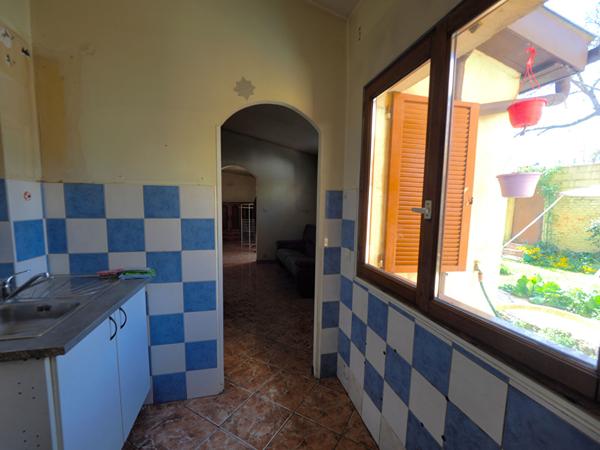 A VENRE - LOCAL D'ACTIVITE - ROMAINVILLE