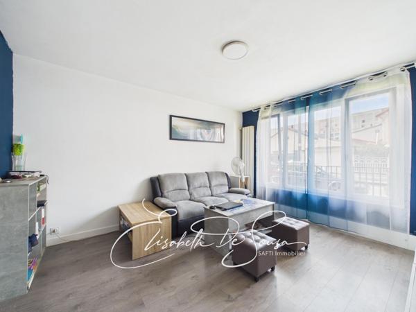 3 chambres à 245 000 € à 5 minutes du rer D