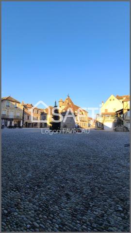 Maison typique au cœur de la bastide de Bretenoux