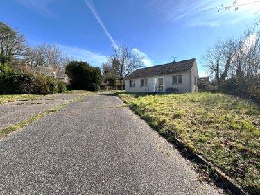 Divers à vendre à Nemours en Seine-et-Marne (77140), ref : 149