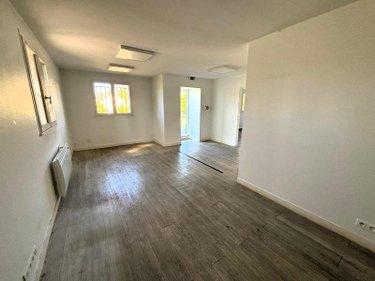 Divers à vendre à Nemours en Seine-et-Marne (77140), ref : 149