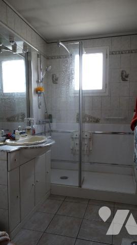 PROCHE CENTRE VILLA T4 AVEC GARAGE ET ATELIER A SAINT-MAXIMIN