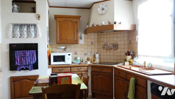 PROCHE CENTRE VILLA T4 AVEC GARAGE ET ATELIER A SAINT-MAXIMIN