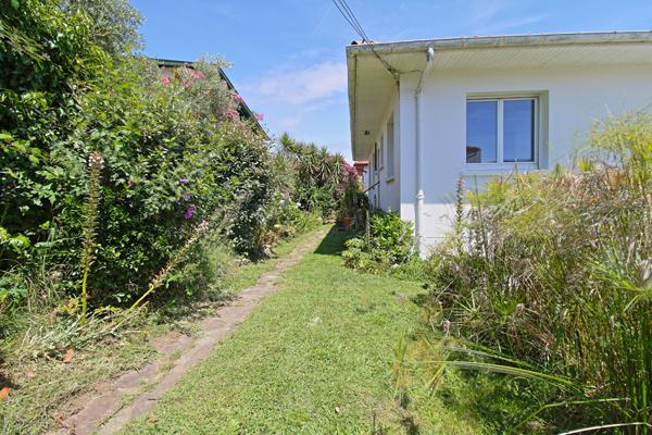 Maison Biarritz 6 pièce(s) 110 m2 habitables 215m² utiles