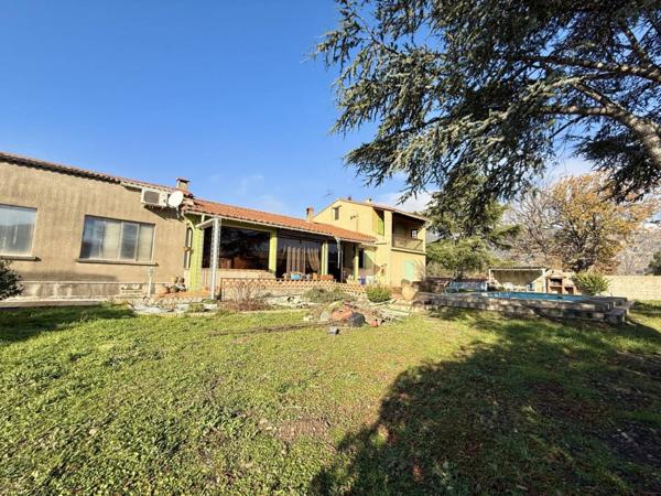 Maison à vendre 6 pièces de 150 m²