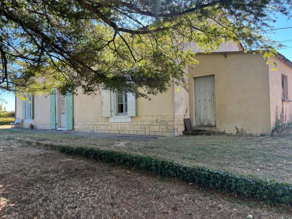 Maison en pierre.