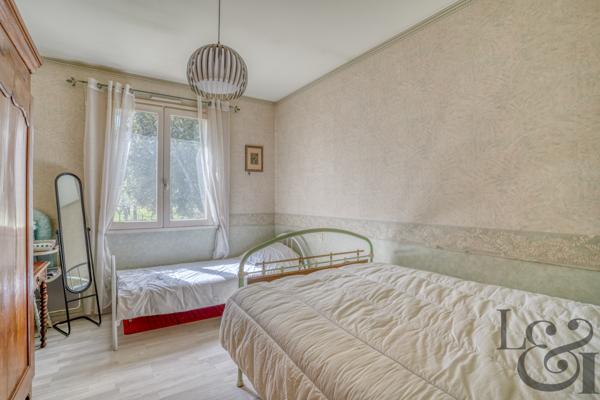 A vendre à Sainte-Livrade (LOT-ET-GARONNE 47) belle villa avec piscine