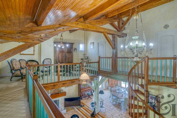 A vendre à Sainte-Livrade (LOT-ET-GARONNE 47) belle villa avec piscine