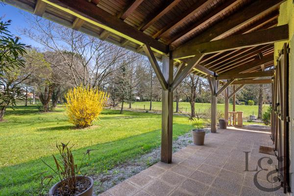 A vendre à Sainte-Livrade (LOT-ET-GARONNE 47) belle villa avec piscine