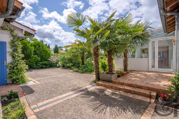 Maison en pierre rénovée à vendre proche commerces de Villeneuve-sur-Lot