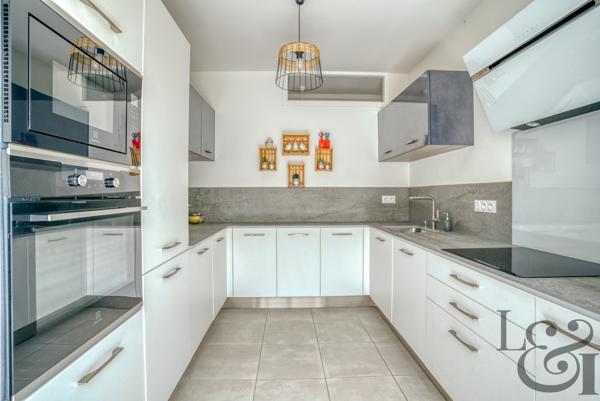 Maison en pierre rénovée à vendre proche commerces de Villeneuve-sur-Lot