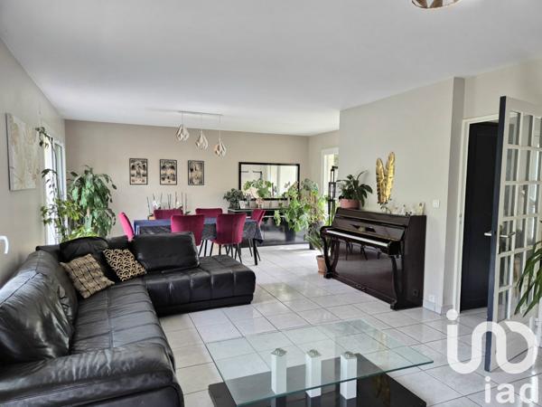 Maison à vendre 6 pièces 120 m² Saint-Germain-lès-Corbeil