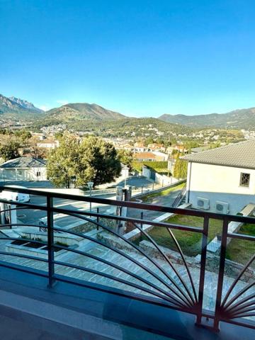 Superbe Maison de 160 m2 avec T2 indépendant à Corte