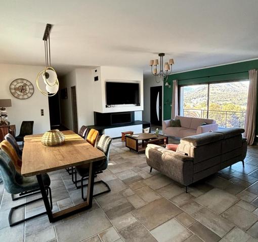 Superbe Maison de 160 m2 avec T2 indépendant à Corte