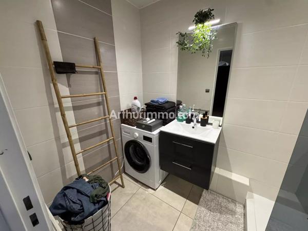 Location                                                      Appartement
                        
                     3 pièces                      74 m2                     à Lons-le-Saunier