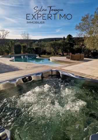 Saint-Gély-du-Fesc (34980) Propriété avec maison de 6 pièces sur un grand terrain.