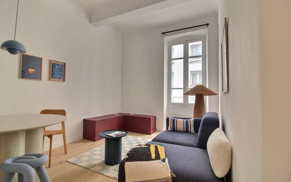 Appartement à vendre    3 pièces •  Marseille 7