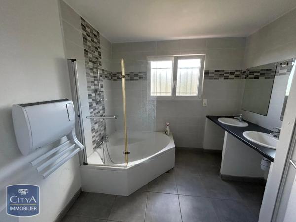 Maison à louer 5 pièces 100m² Cuq (81570)