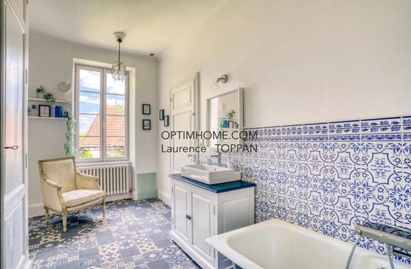 MAISON DE MAITRE à SAINTE LIVRADE SUR LOT (47)