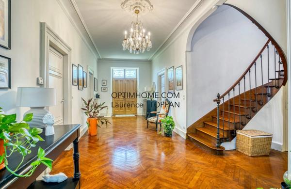 MAISON DE MAITRE à SAINTE LIVRADE SUR LOT (47)