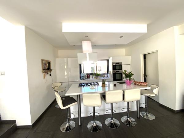 Maison 7 pièces - 150 m² Exclusivité efficity