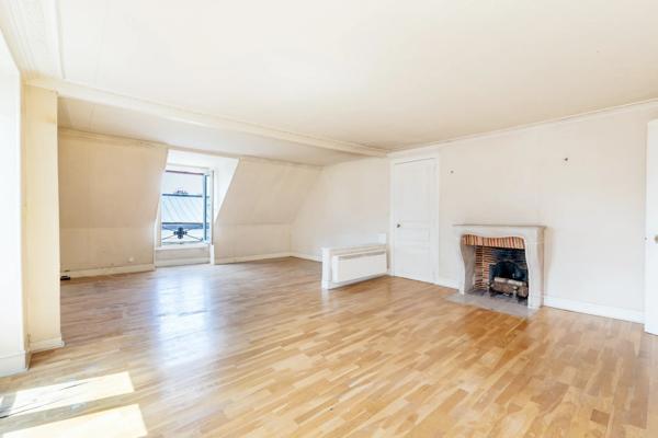 Duplex Paris 9e - NOTRE-DAME-DE-LORETTE