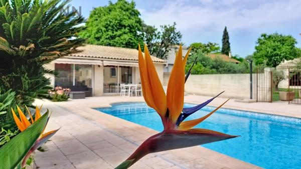 Propriété d'exception avec piscine et dépendance sur plus de 1700 m²