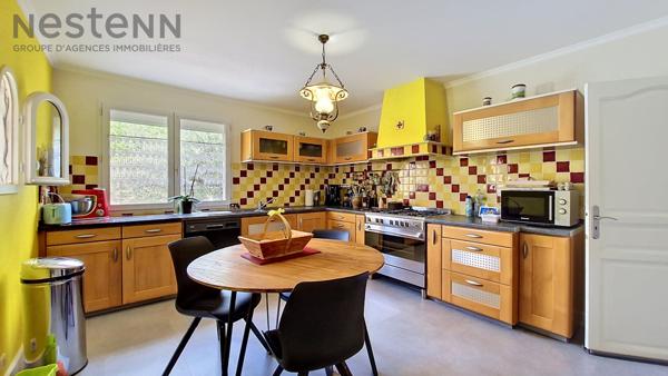 Propriété d'exception avec piscine et dépendance sur plus de 1700 m²
