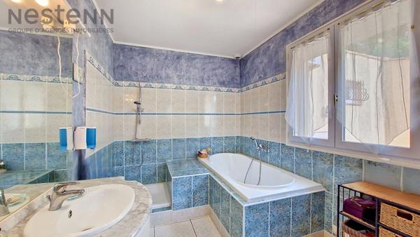 Propriété d'exception avec piscine et dépendance sur plus de 1700 m²