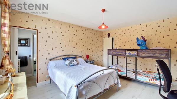 Propriété d'exception avec piscine et dépendance sur plus de 1700 m²
