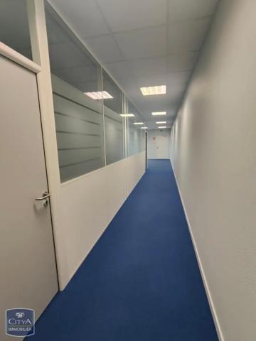 Local commercial à louer 102.68m²