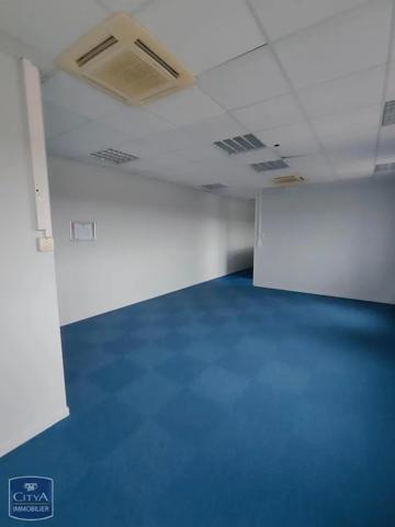 Local commercial à louer 102.68m²