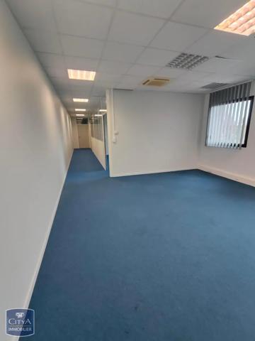 Local commercial à louer 102.68m²