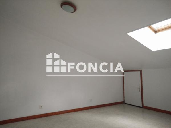Location Appartement meublé 2 pièces 33.11 m² - 9 RUE GUYNEMER Bourgoin Jallieu 38300