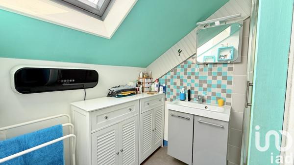 Maison traditionnelle 8 pièces de 189 m² à Clohars-Carnoët (29360)