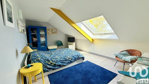 Maison traditionnelle 8 pièces de 189 m² à Clohars-Carnoët (29360)