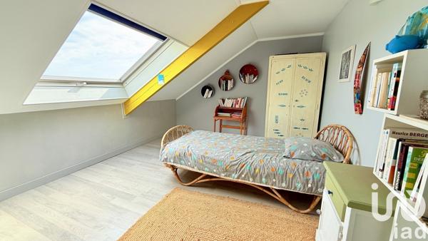 Maison traditionnelle 8 pièces de 189 m² à Clohars-Carnoët (29360)