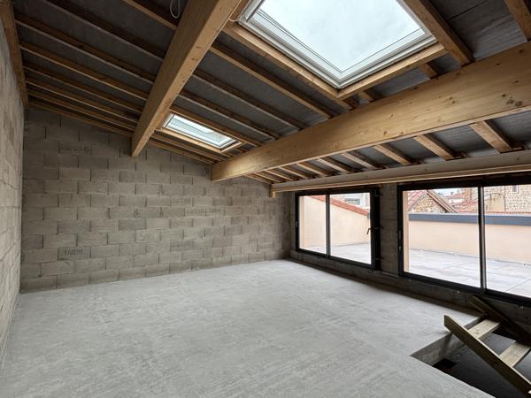 Saint-Genis-Laval (69230) Maison de ville - plateau