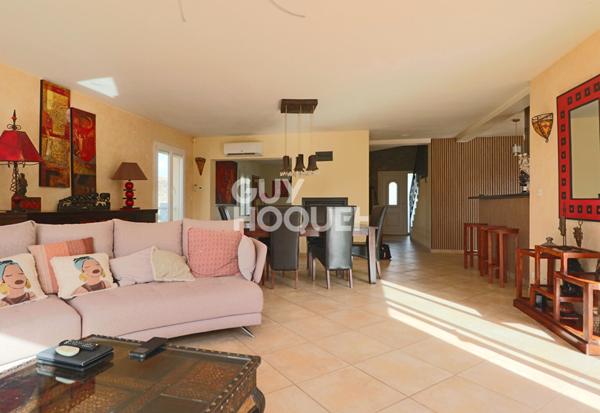 Maison Escoville 5 pièce(s) 192 m2