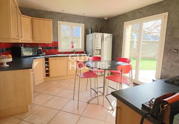 Maison Escoville 5 pièce(s) 192 m2