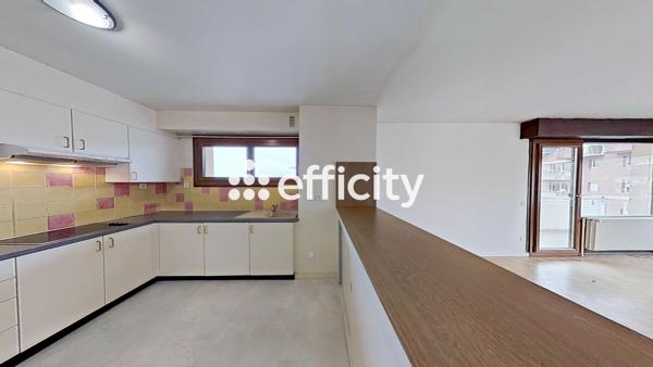 Appartement
         4 pièces
        - 85 m²